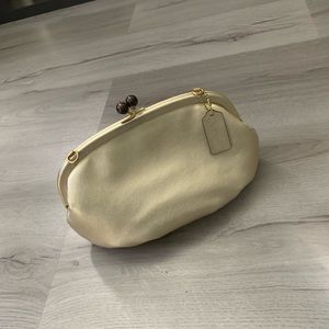Coach Soft Kisslock Clutch-Crossbody Brass/Metallic Soft calf leather Soft Gold